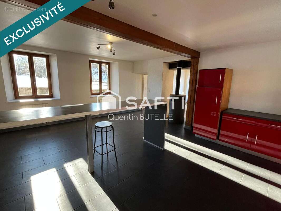 Maison 184 m² à Rochejean  - photo 5