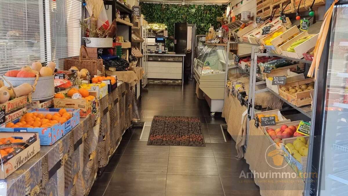 Commerce à LE LAVANDOU