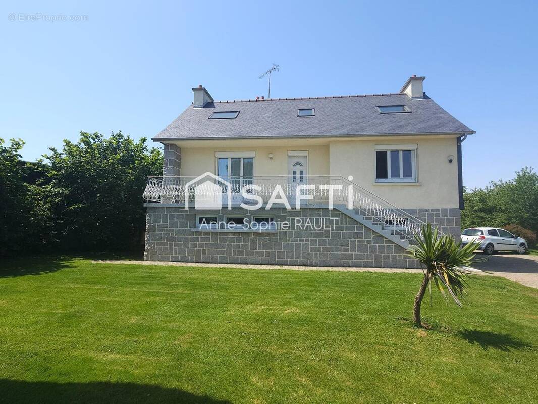 Photo 1 - Maison à LANVOLLON