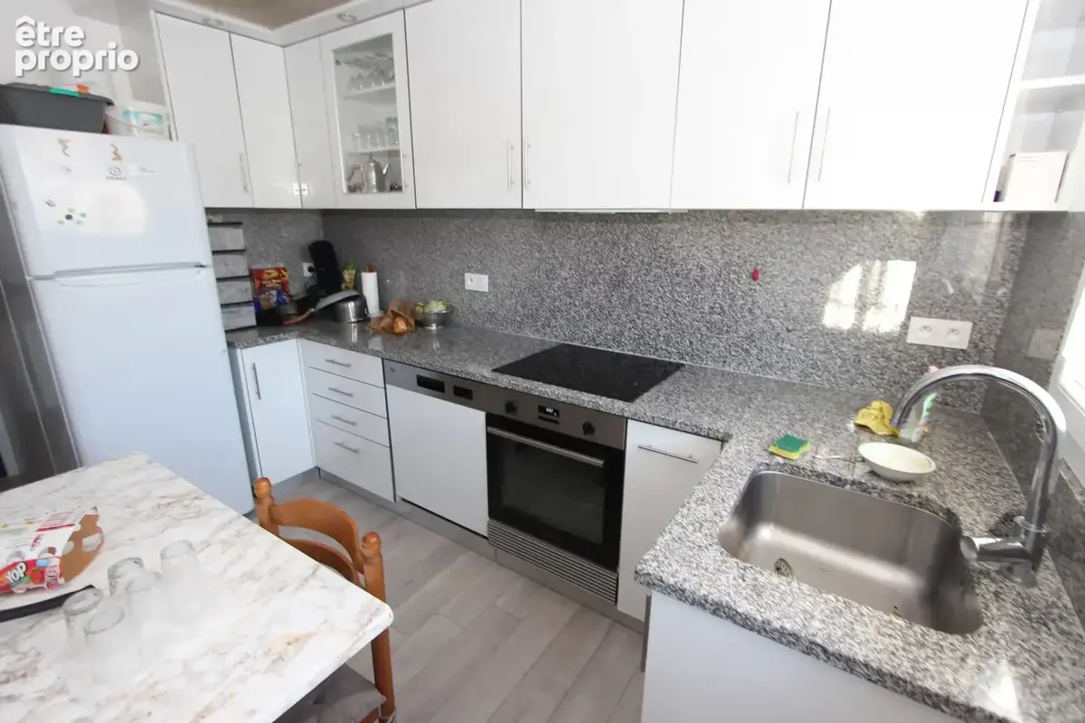 EXCLUSIVITE, PAU CENTRE, A VENDRE Appartement 3 chambres de 88 m² avec balcons, cave et parking - photo 4
