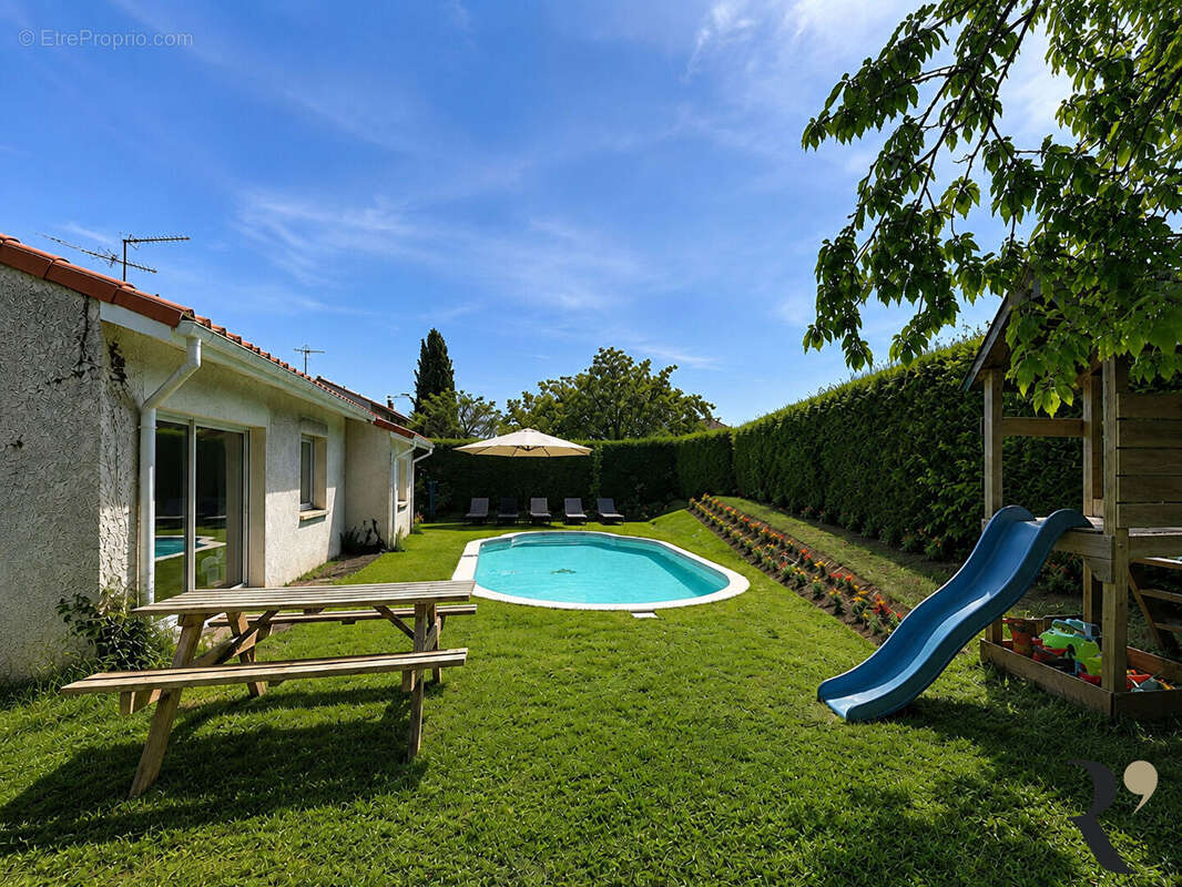 Maison à SAINT-GENIES-BELLEVUE