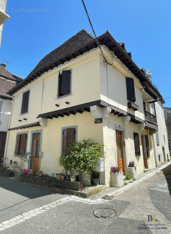 Maison à SALIES-DE-BEARN