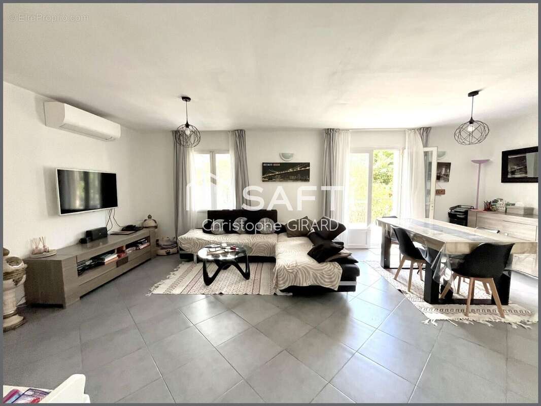 Photo 2 - Maison à LA TOUR-D&#039;AIGUES