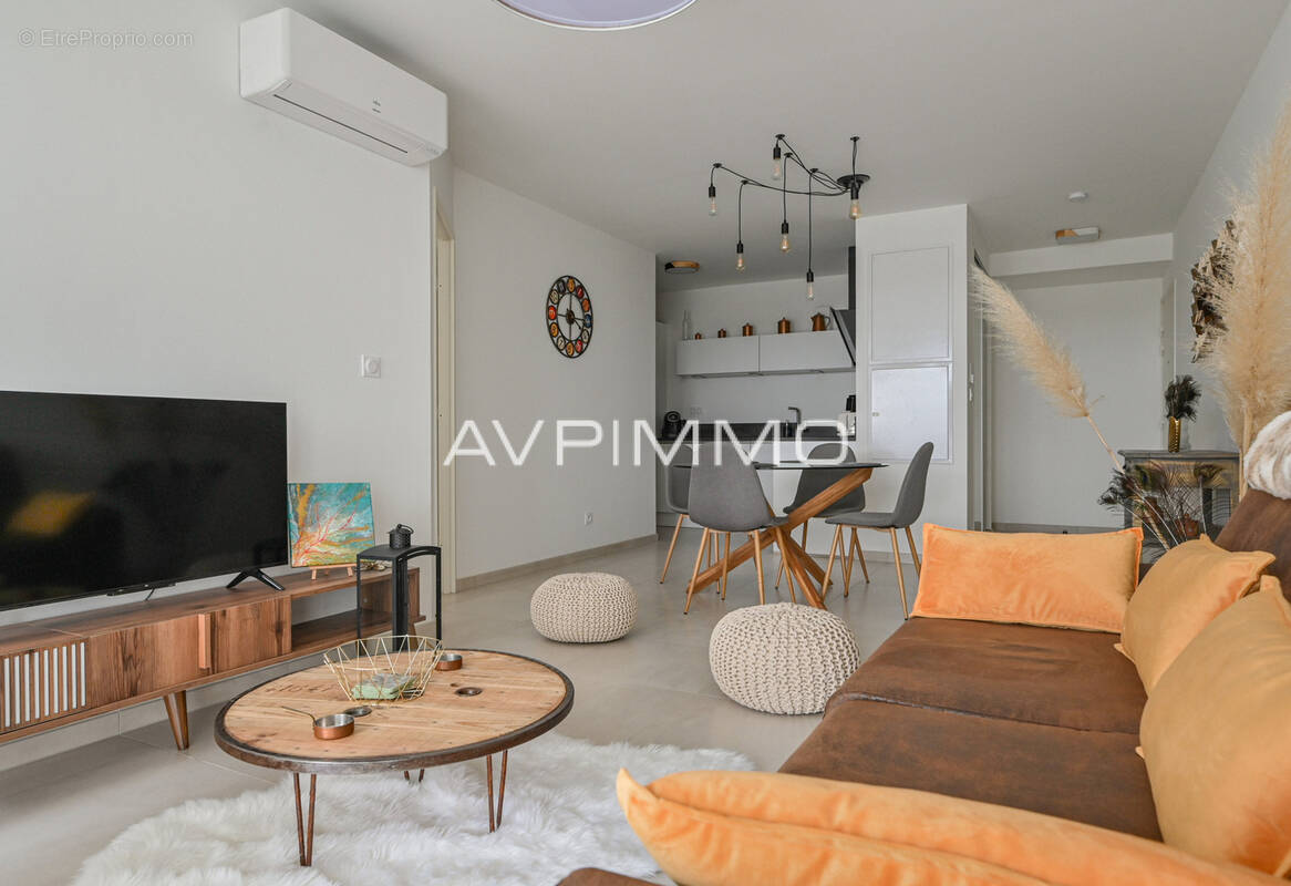 Appartement à SAINT-CYR-SUR-MER