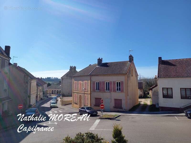 Appartement à EPINAC
