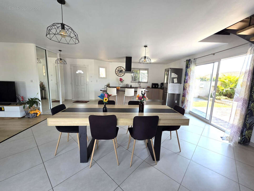 FONTENILLES : Maison T6  JULIA au calme avec piscine - photo 5