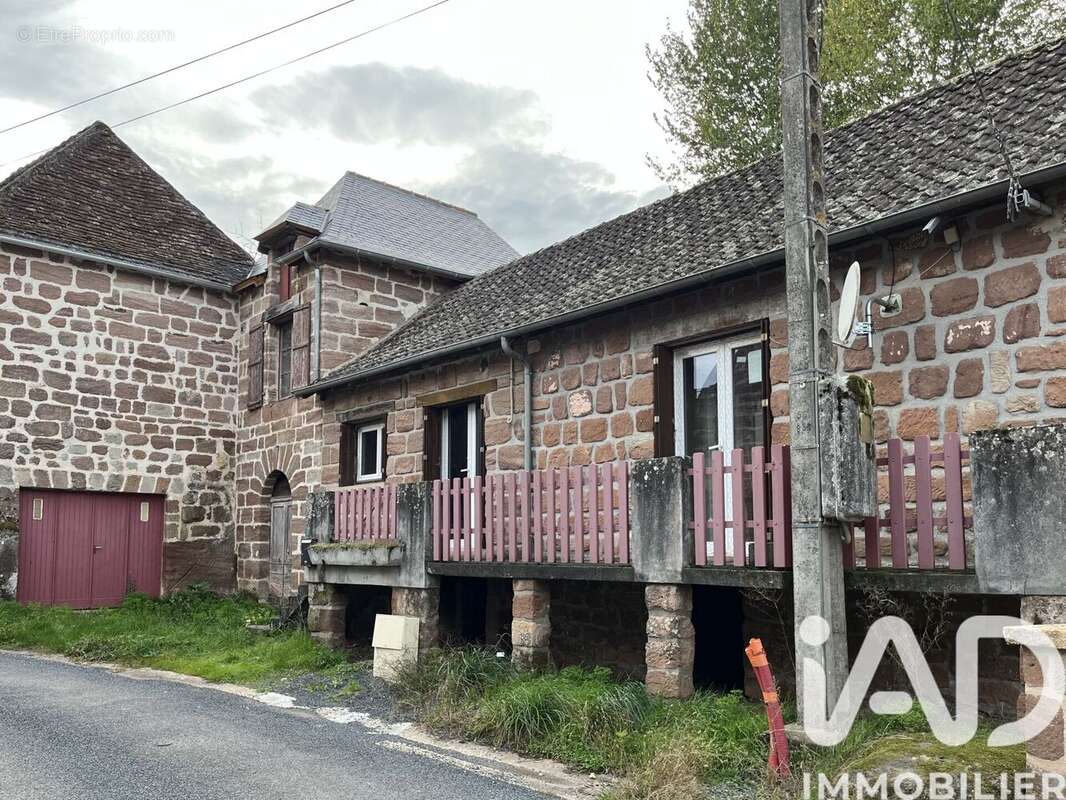 Photo 3 - Maison à SAINT-AULAIRE