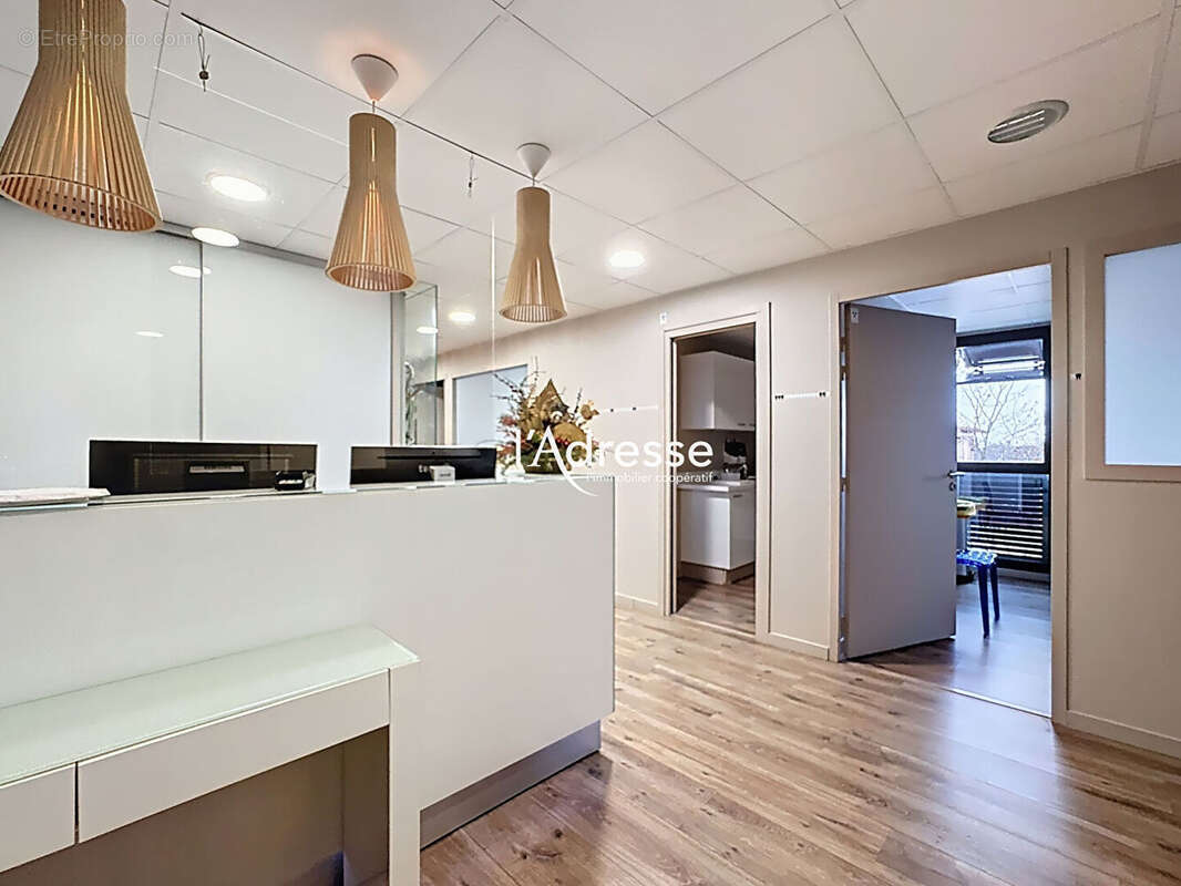 Exclusivité l'Adresse Immobilier - Plaisance du Touch - Local professionnel de 47.80m² avec 1 place de parking en Sous-sol - Pla - photo 3