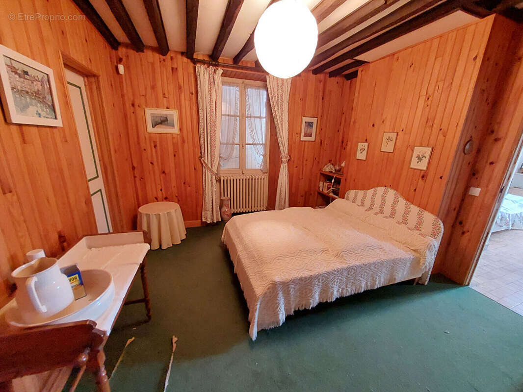 Maison à CHAUMOT
