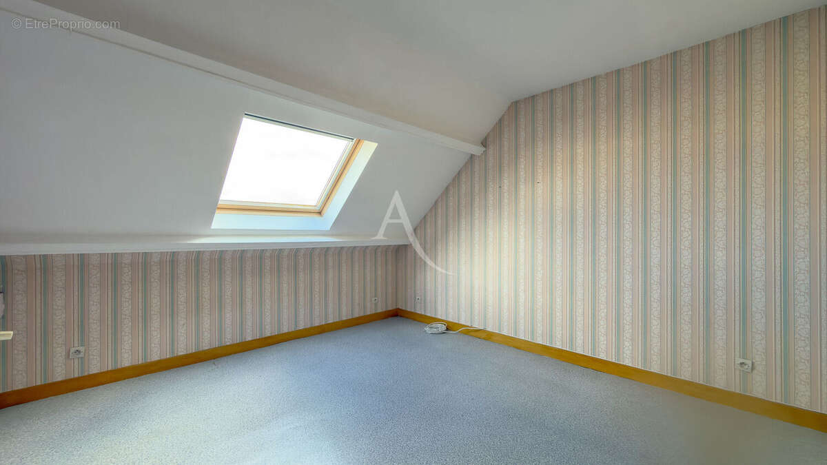 Maison à VIGNEUX-SUR-SEINE