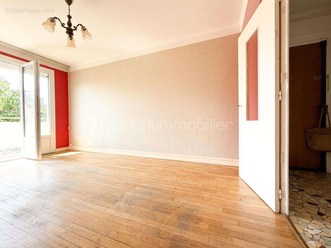 Appartement T3 - Balcon - Garage - Cave - photo 6