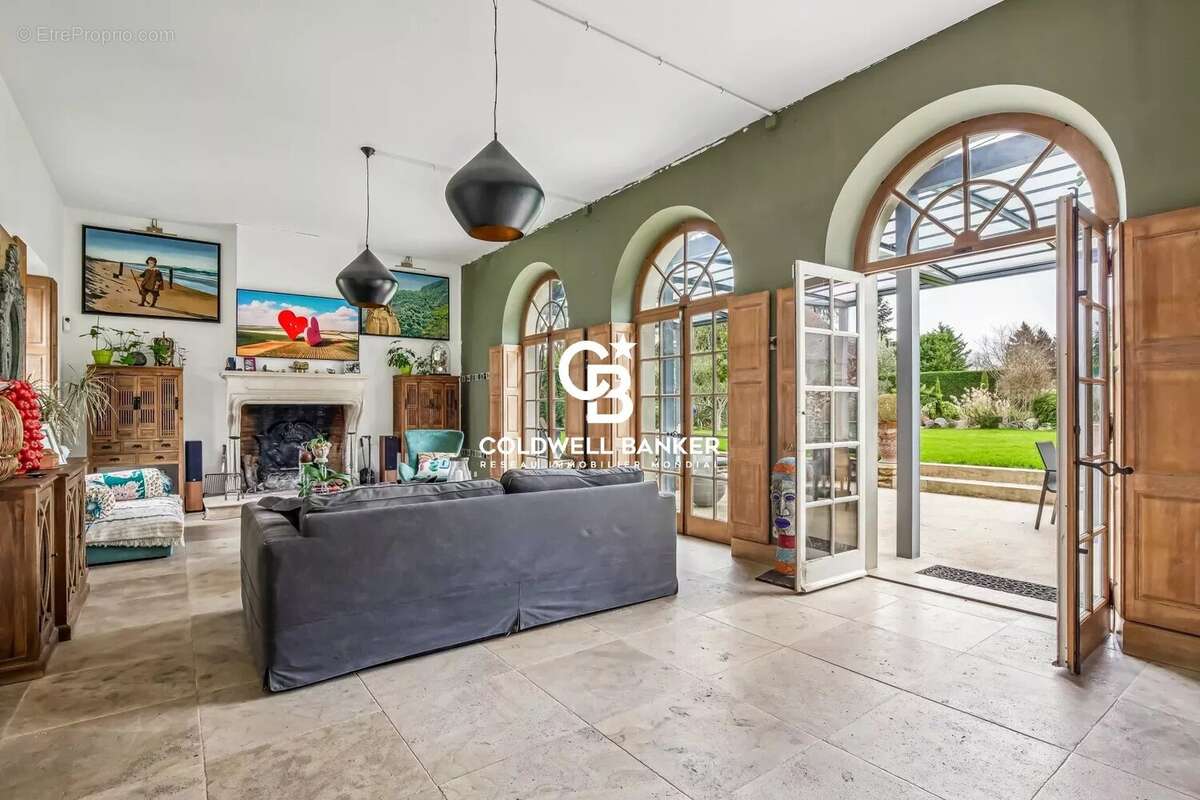 Maison à FEUCHEROLLES