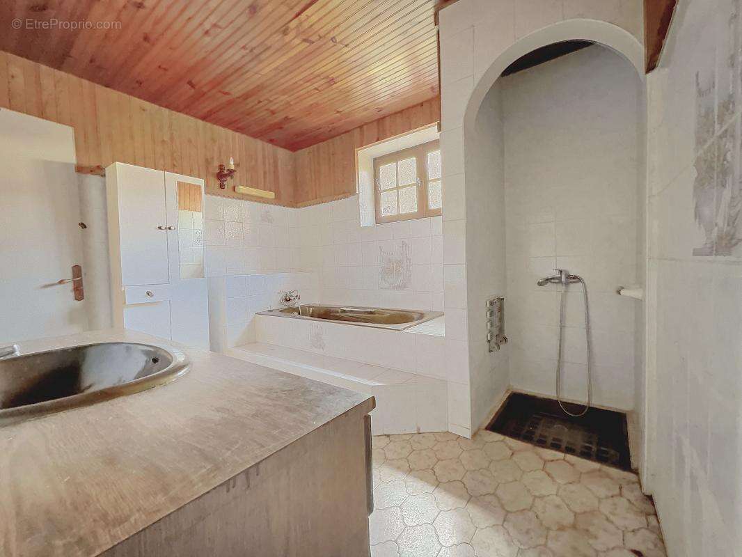 Maison à ATHEE