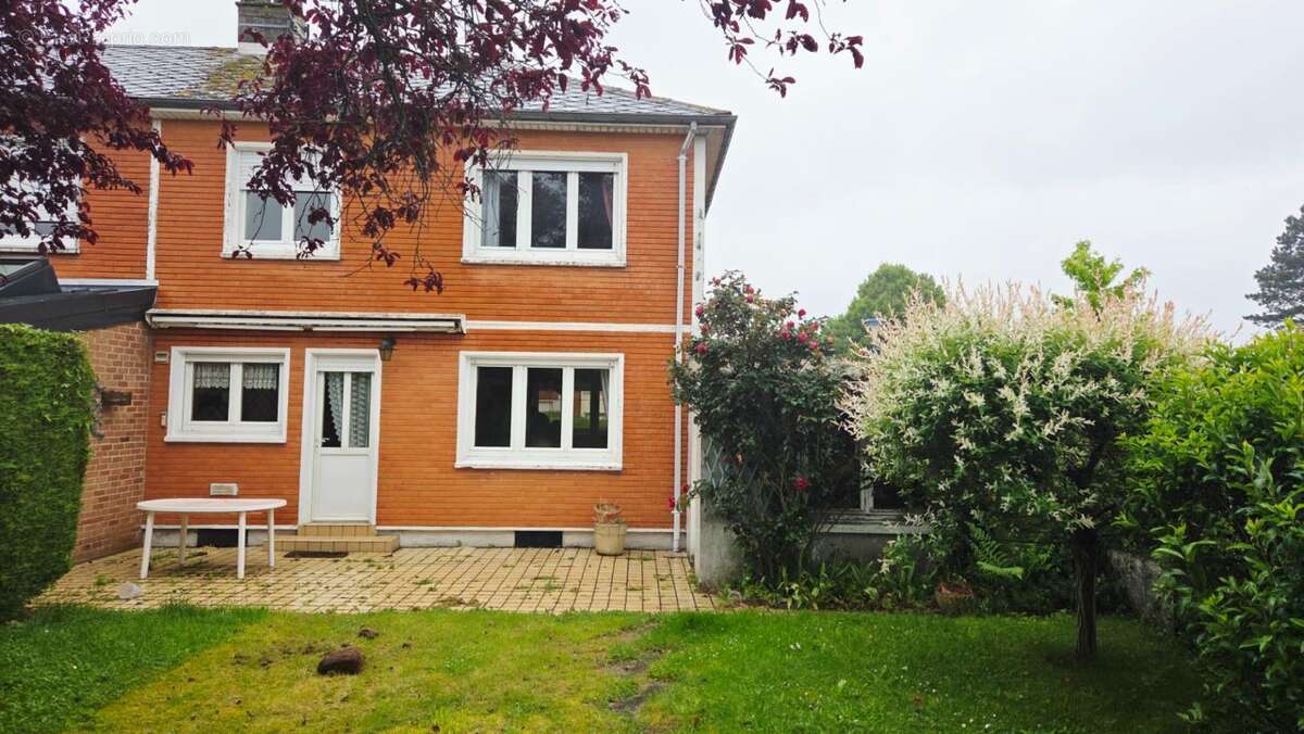 Maison à BEAURAINS