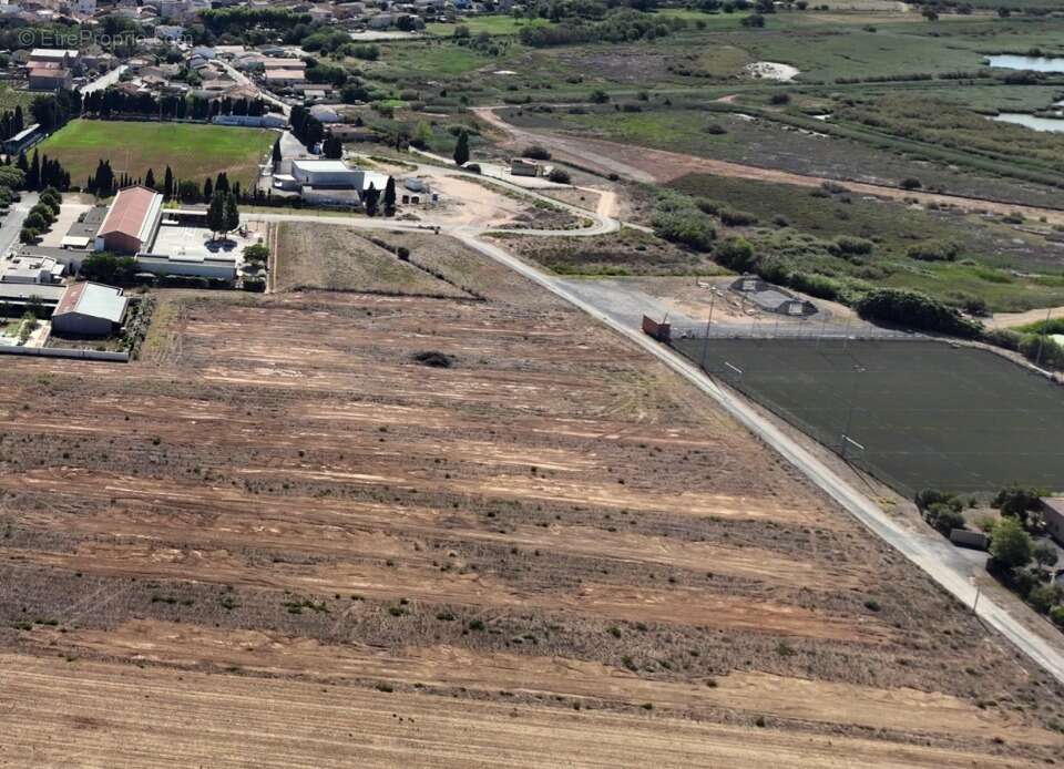 Photo Terrain à Vendres au prix de 255 000€
