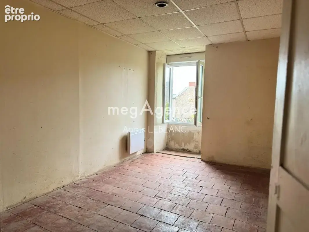 Maison en pierre au cœur d'un village proche du Mans - photo 6