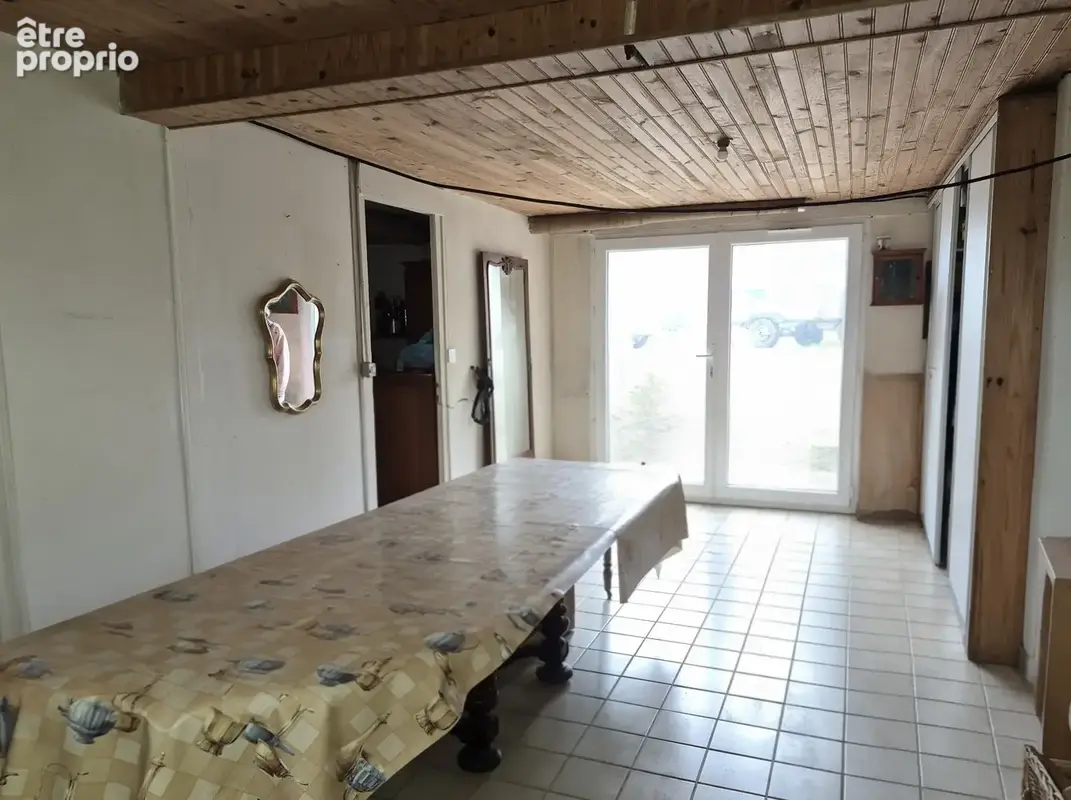 NAINTRÉ   Ensemble immobilier avec deux maisons, dépendances et accès au Clain - photo 15