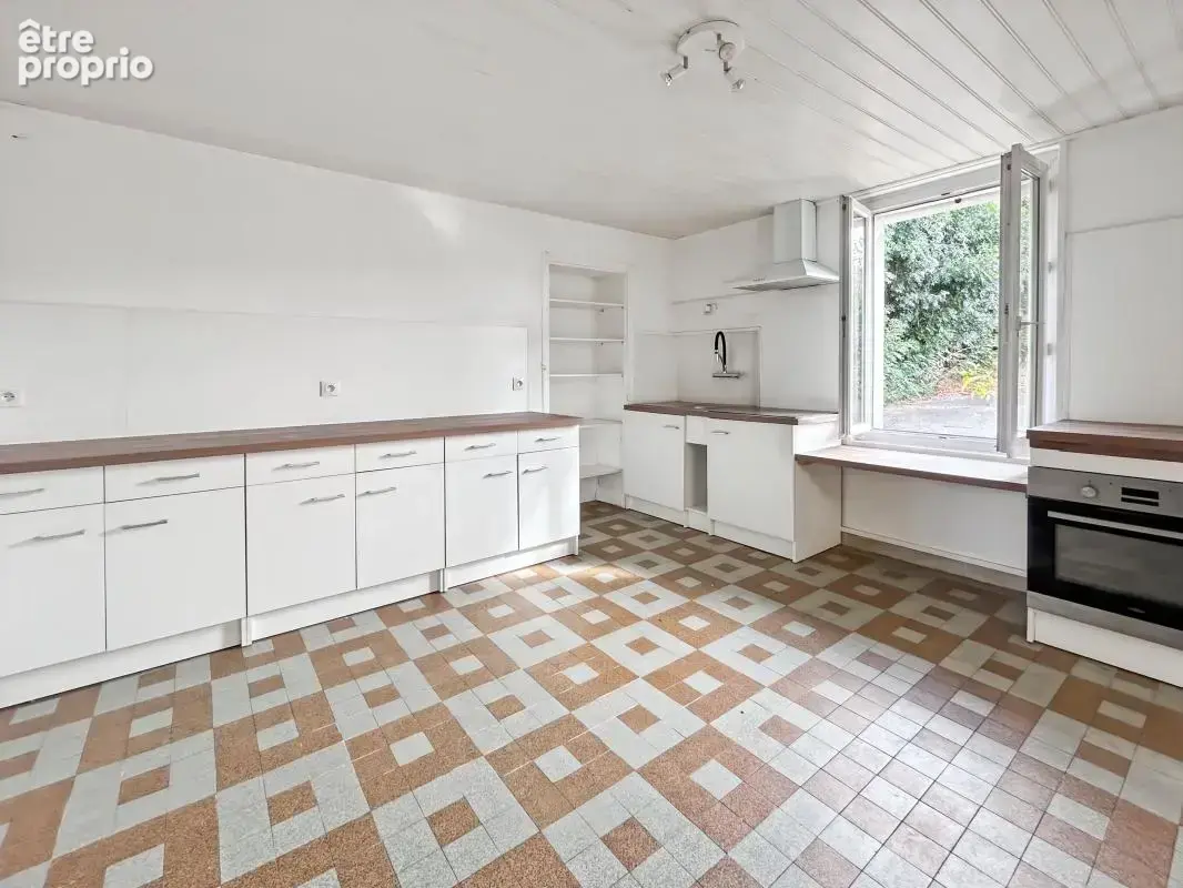 Maison avec jardin, dépendances et studio indépendant - photo 5