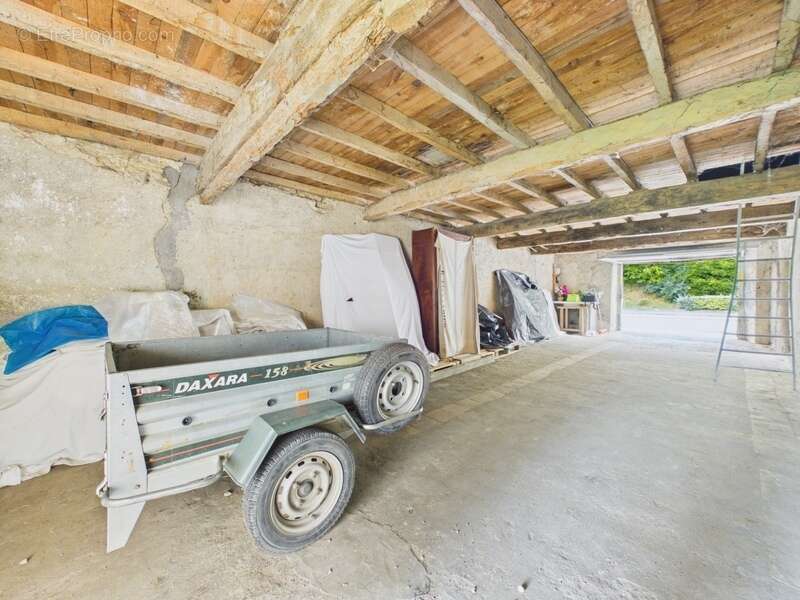 Garage de 108 m² à vendre AVIGNONET LAURAGAIS (31) - photo 2