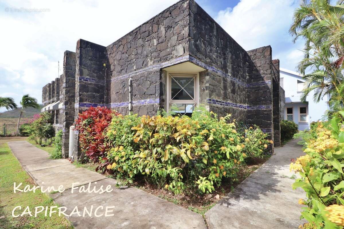 Villa d'architecte T5 avec studio indépendant, piscine et vue mer exceptionnelle - photo 18