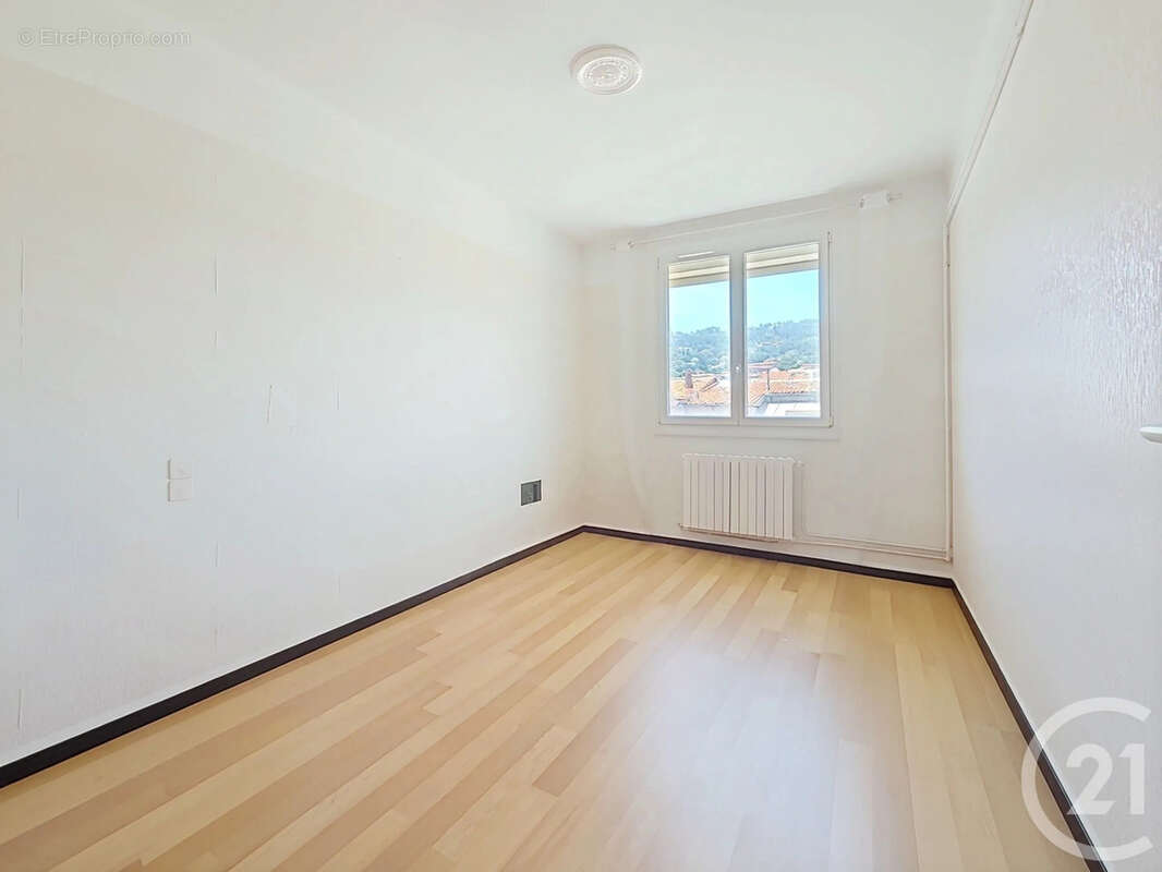 Appartement 73 m² à Sete  - photo 10