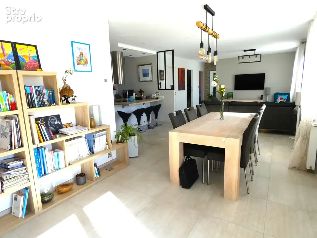 Appartement trés lumineux t3 ascenseur centre ville Alès - photo 8