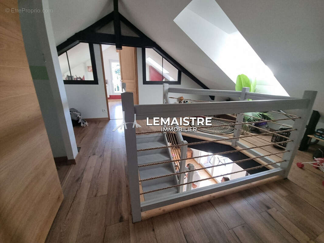 Maison à SAINT-LAURENT-DE-BREVEDENT