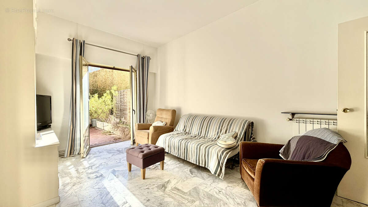 Appartement à HYERES