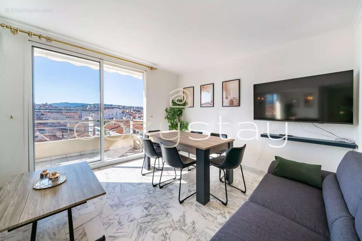 Appartement à CANNES
