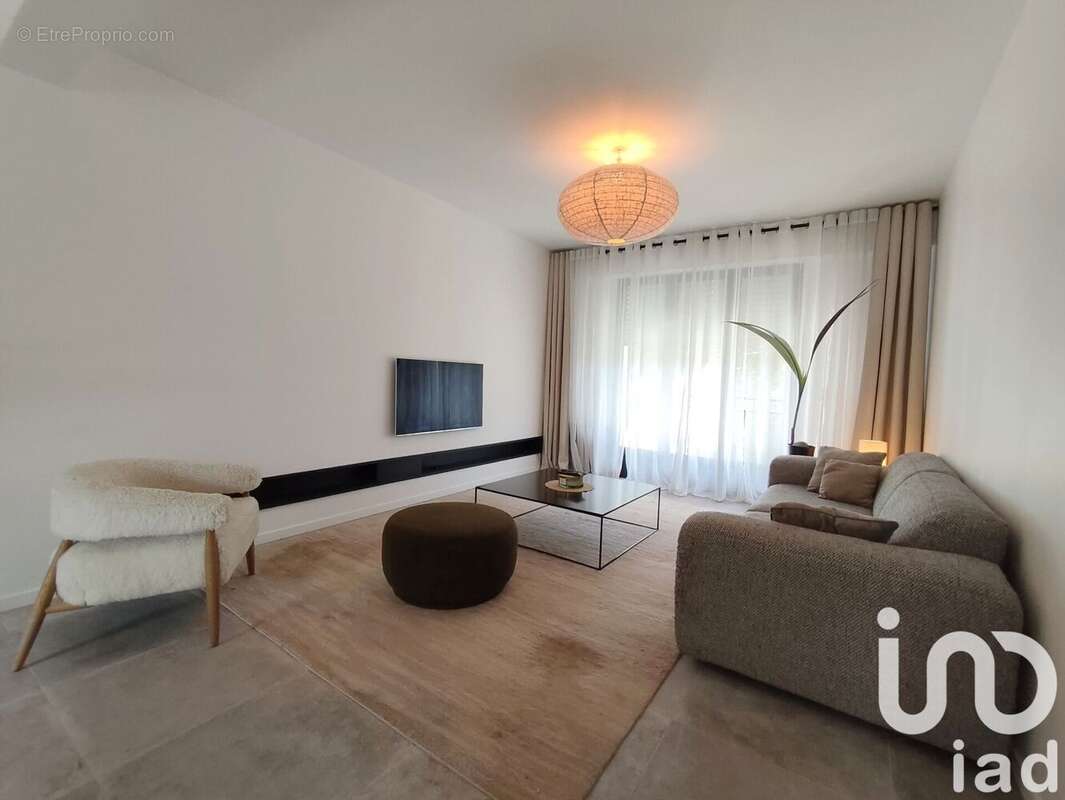 Photo 4 - Maison à LIVRY-GARGAN