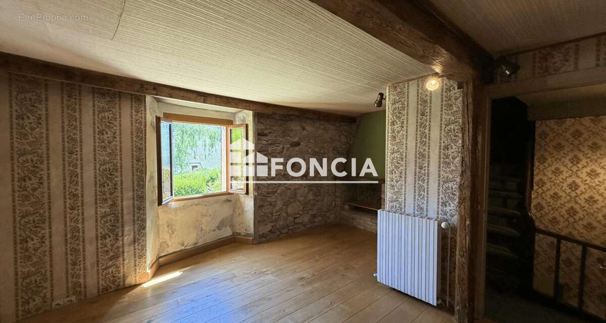 Maison à LA MOTTE-D'AVEILLANS