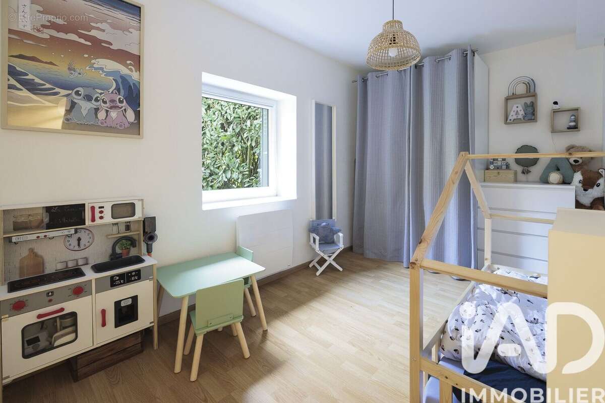 Photo 6 - Appartement à SAINT-GENIS-LES-OLLIERES