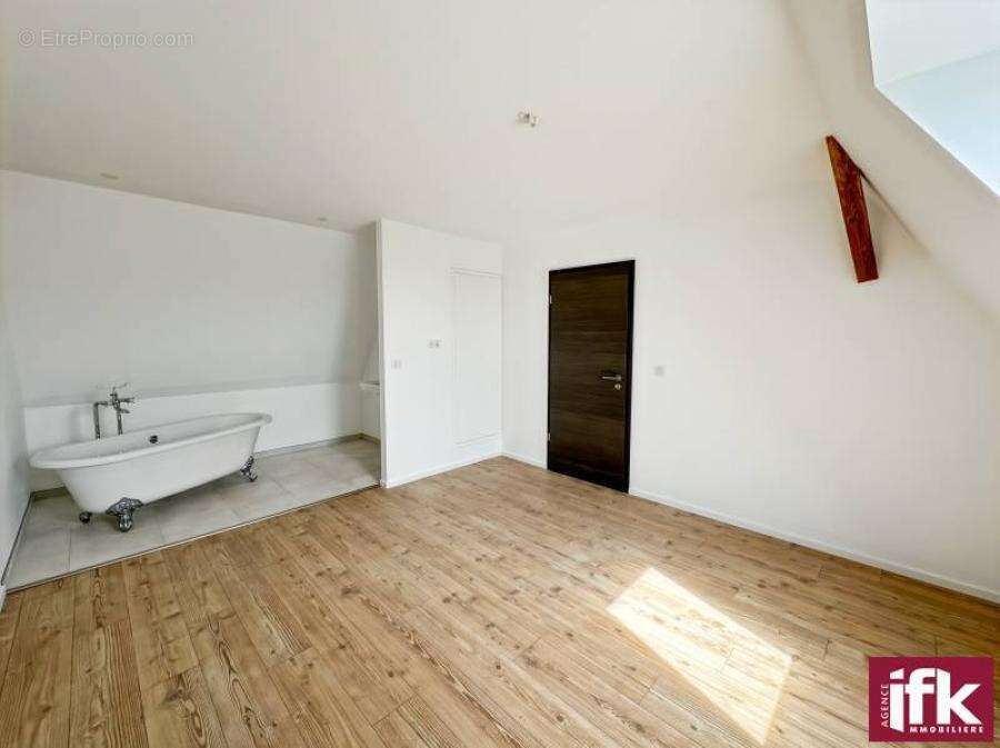 – Loft rénové 4/5 pièces dans les combles – Sigolsheim / KB Vignoble - photo 4