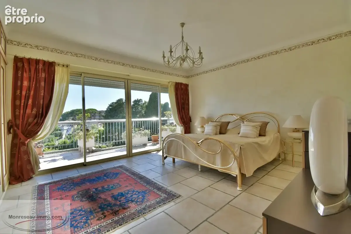 Appartement 4 pièces 162 m² à vendre à Le Cannet (06110) - photo 10