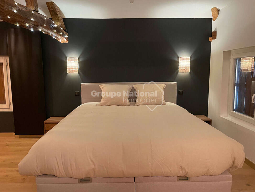 Maison à VILLENEUVE-LES-SABLONS