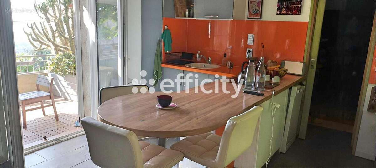 Maison à VELONE-ORNETO