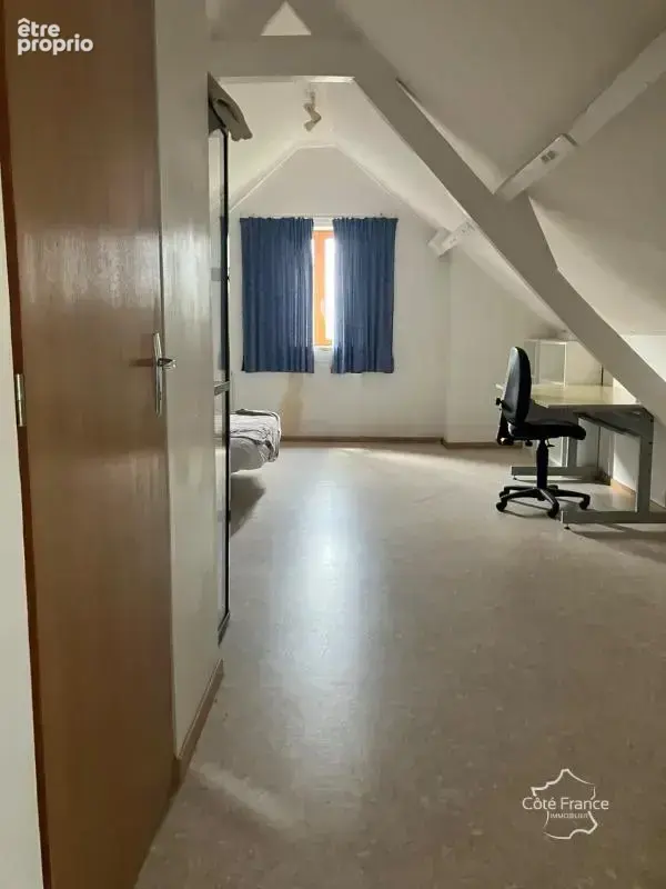 AISNE Vervins, Grande maison de famille sur un superbe terra - photo 29