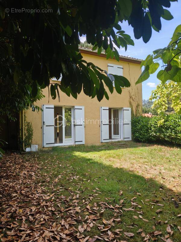 Maison à MONTPON-MENESTEROL