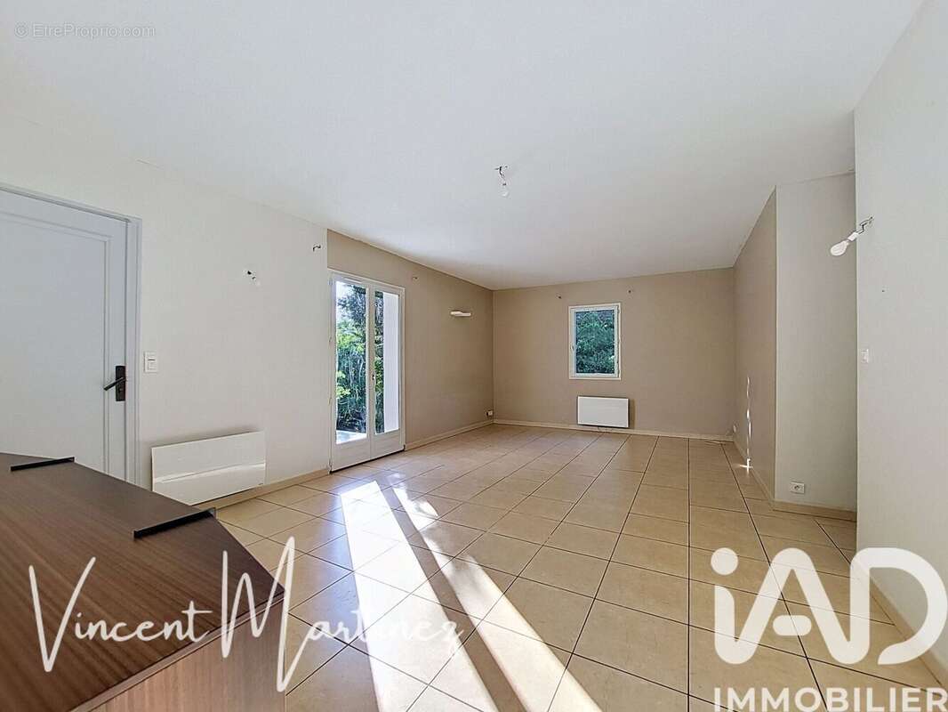 Maison 106 m² à Soubes  - photo 6