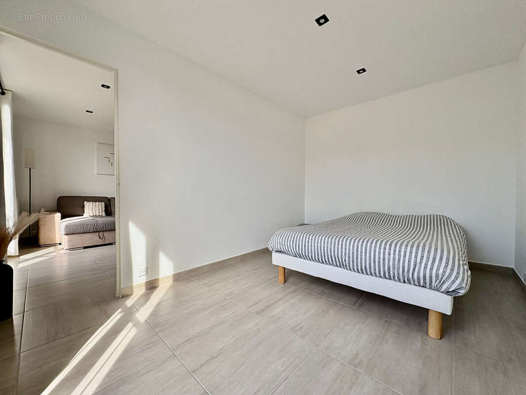 Appartement à CHATEAUNEUF-LES-MARTIGUES