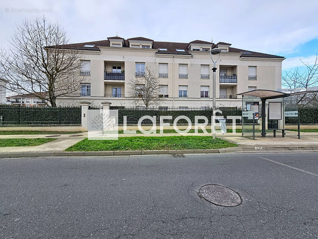 Appartement à MOISSY-CRAMAYEL