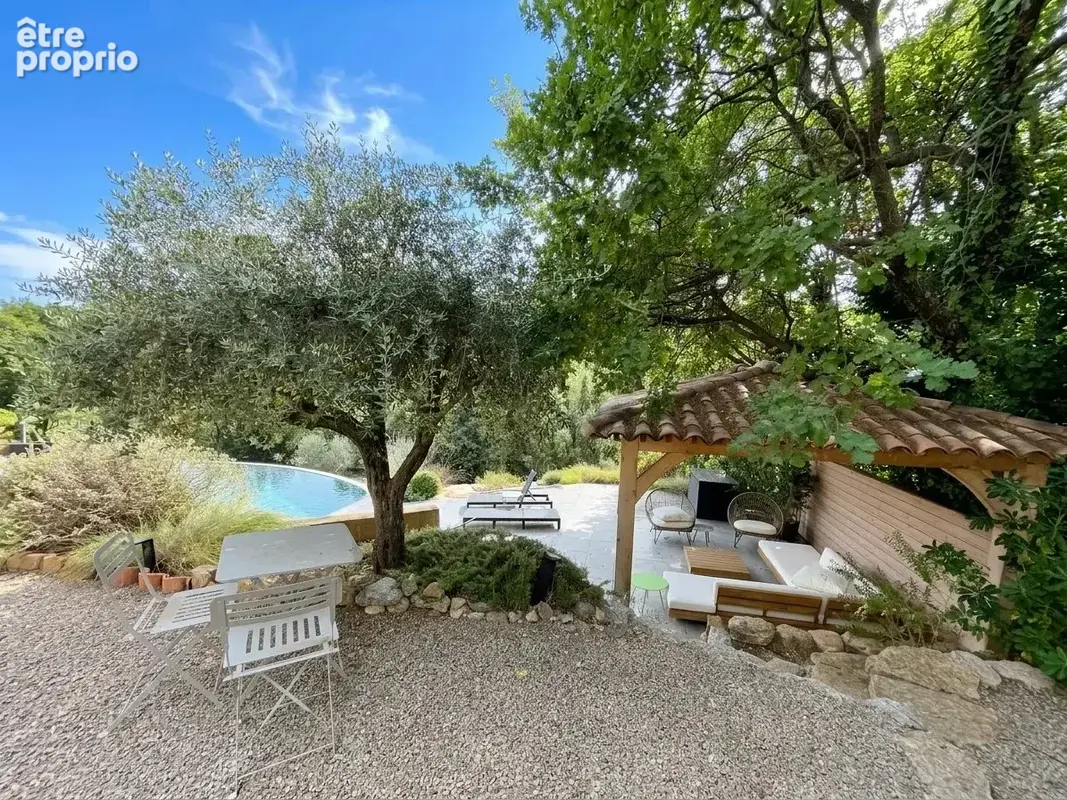 Proche Cotignac - Villa de charme, piscine à débordement et vue imprenable sur la campagne provençale - photo 8
