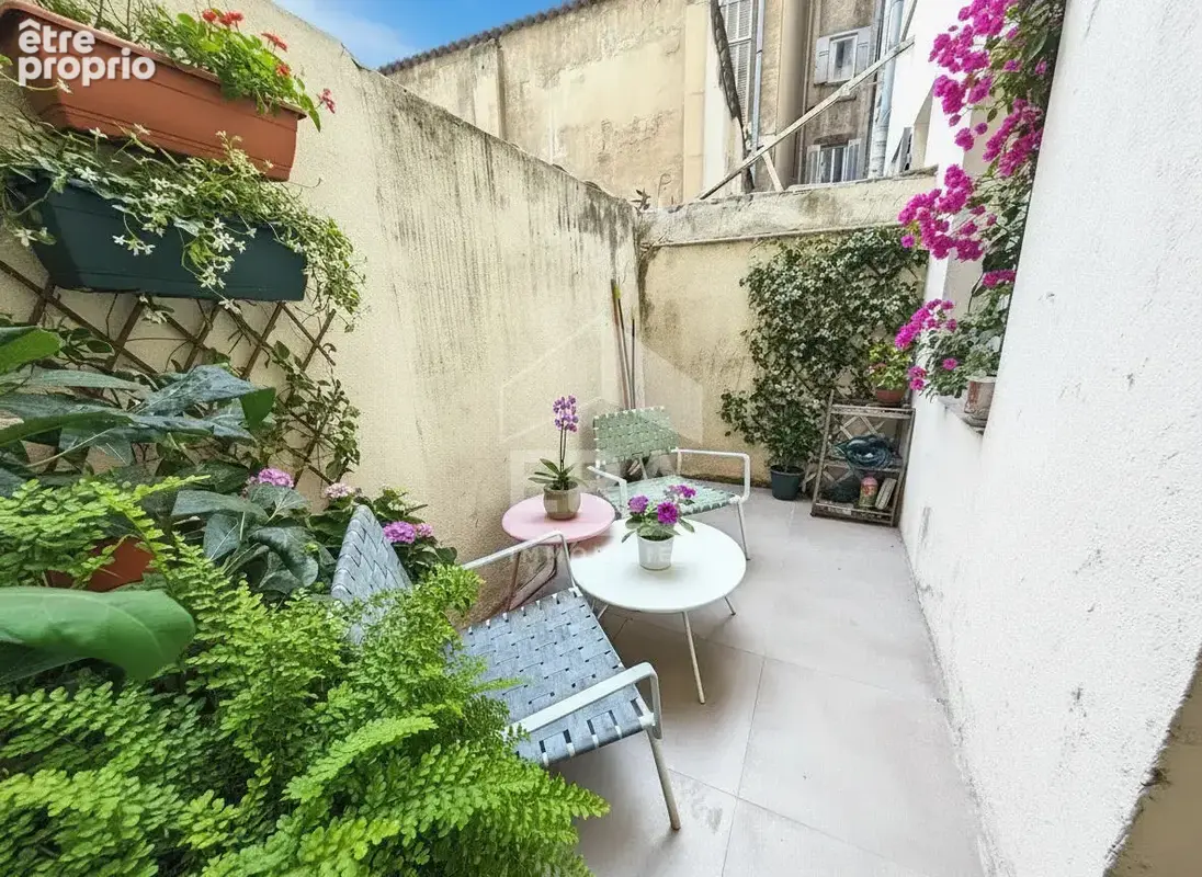 Appartement à MARSEILLE-5E