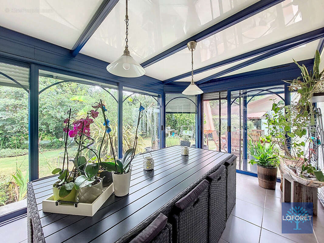 Maison à COMMEQUIERS