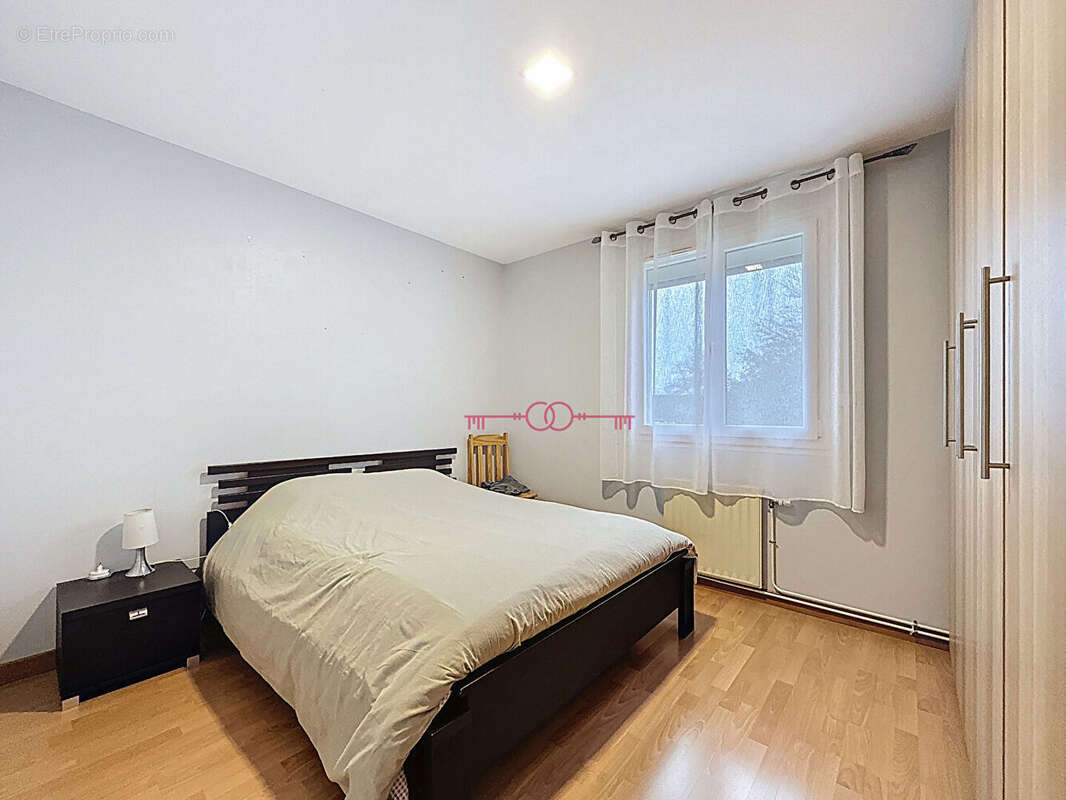 Maison à SAINTE-MENEHOULD