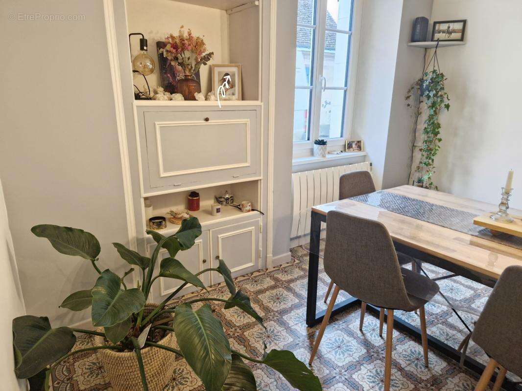 Maison à MONTFORT-LE-GESNOIS