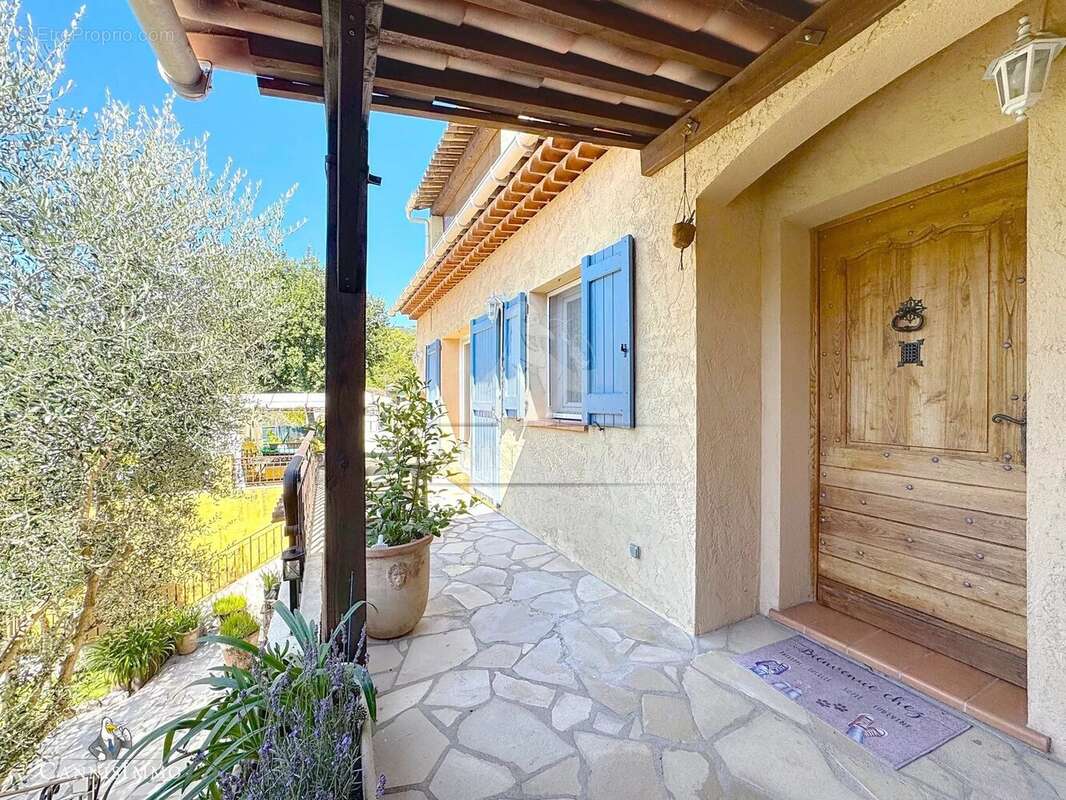 Maison à PEYMEINADE