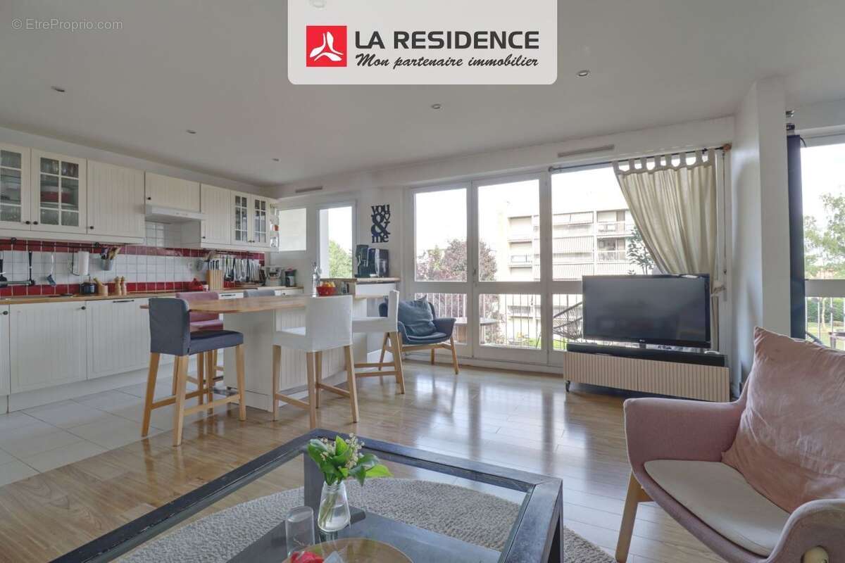 Appartement à VERNEUIL-SUR-SEINE