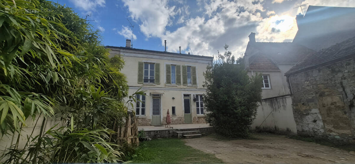 Maison à VILLERS-COTTERETS
