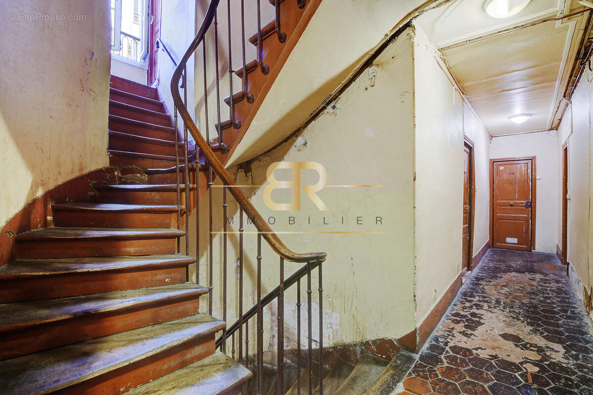 Appartement à PARIS-10E